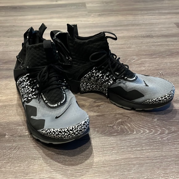 acronym presto cool grey on feet